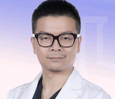 韦志远