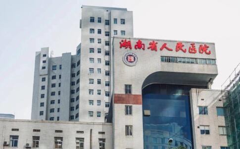 长沙男生鼻子整形医生哪个好