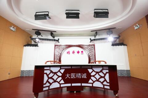 杨春晖双眼皮修复做的好吗