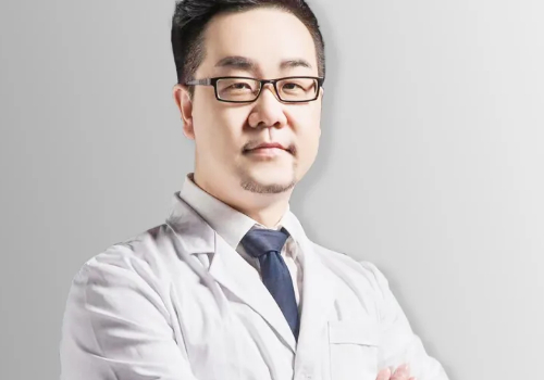 上海李章鼻修复多少钱