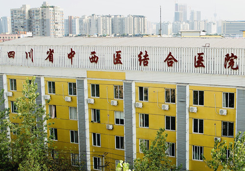 秦小惠割双眼皮多少钱