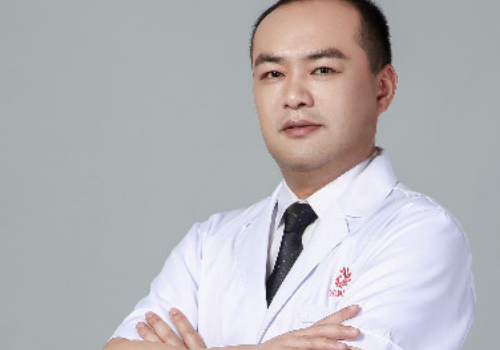 华美胡凯隆鼻要多少钱